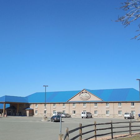 Blue Mountain Inn And Suites Rangely Exterior photo