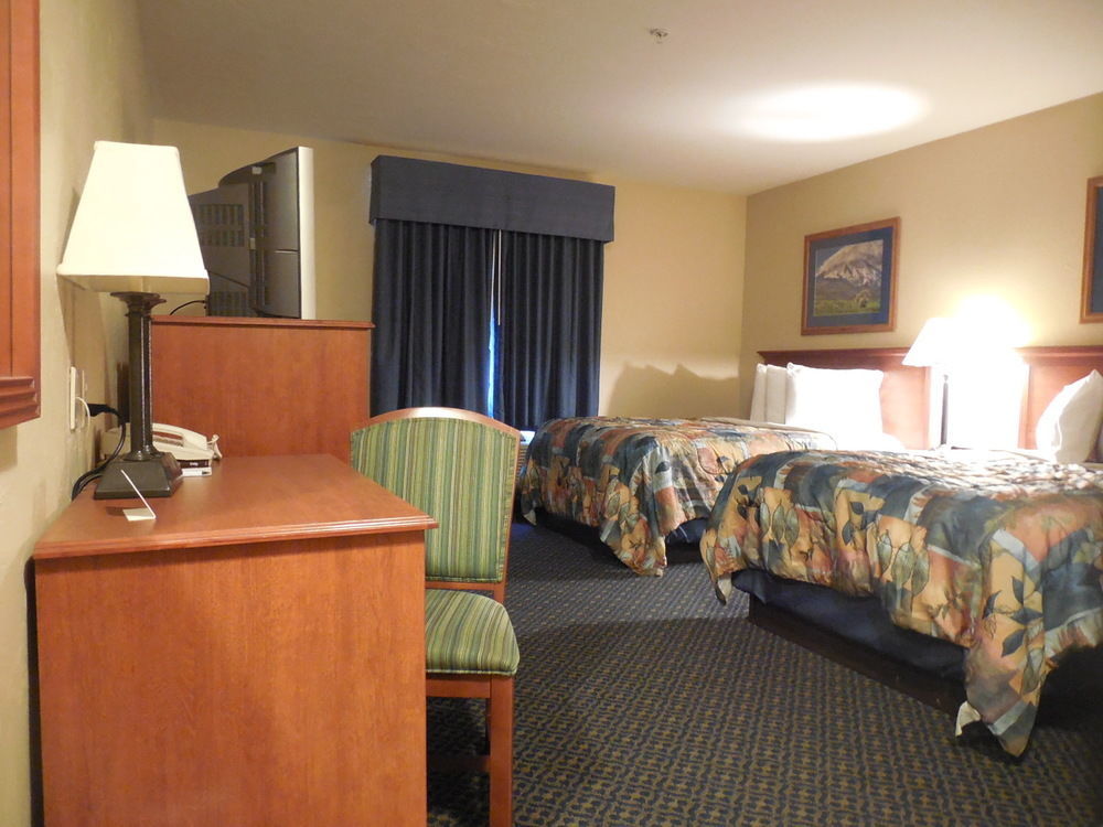 Blue Mountain Inn And Suites Rangely Exterior photo